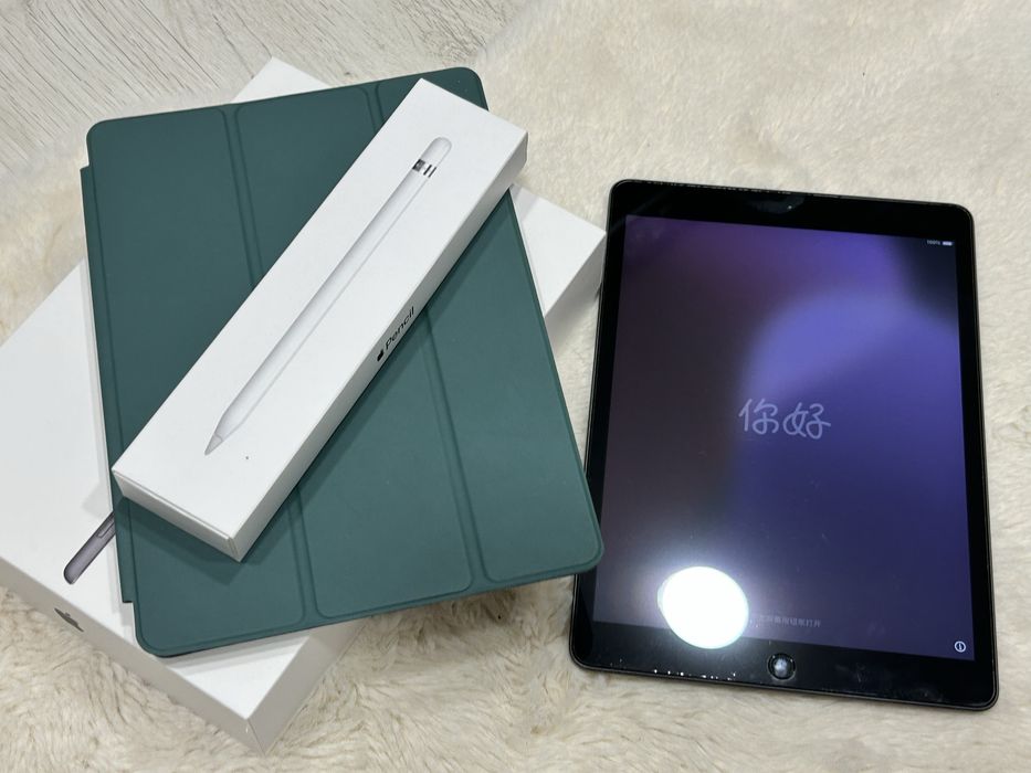 Ipad 8 generacji 32 GB z apple pencil generacji 1
