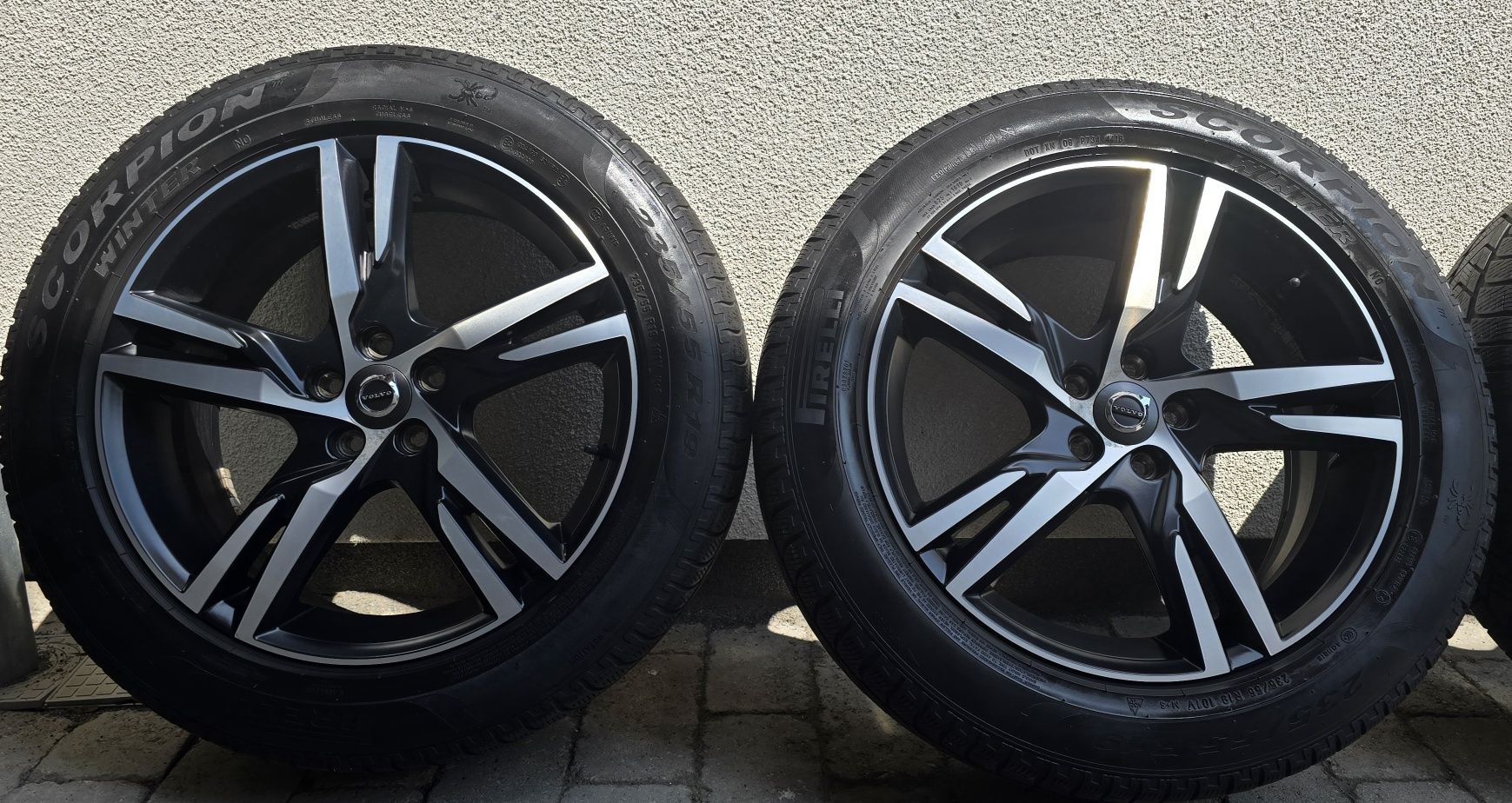 Koła opony zimowe Volvo XC40 XC60 7.5Jx19H2 Et50.5 5x108