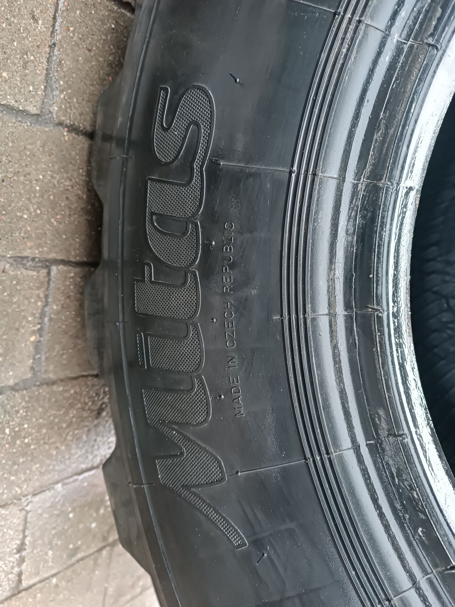 365/70R18 Mitas EM-01 Radial