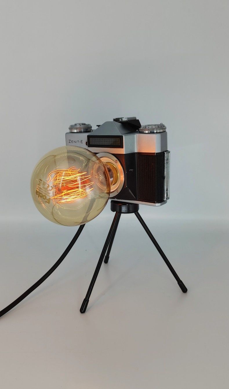 Lampka z aparatu prezent upominek dla fotografa