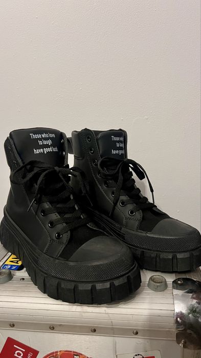 Buty wiązane, półbuty