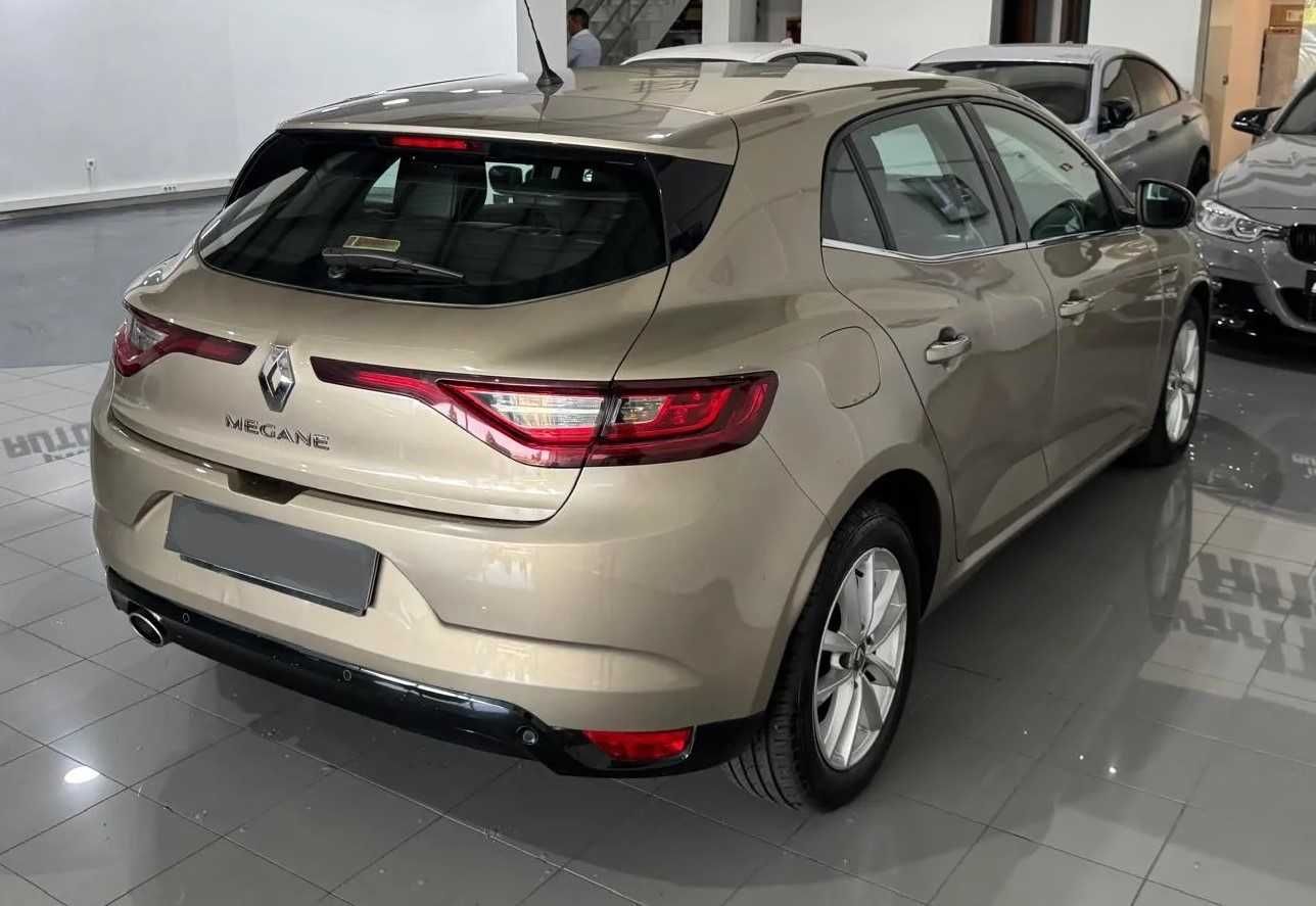 Renault Megane IV 1.5 DCI  110cv
