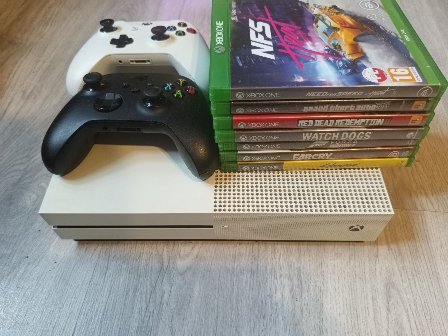 Xbox One S + gry