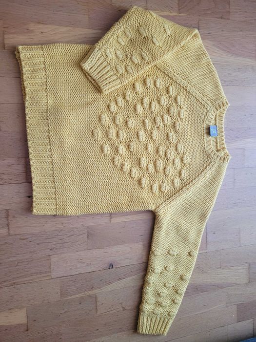 Sweterek, r. 122, żółty, serce, dziewczynka, miły, sweter