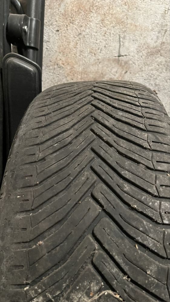 Michelin crossclimate 185/60 R15+stalowka 4x100 + kołpak