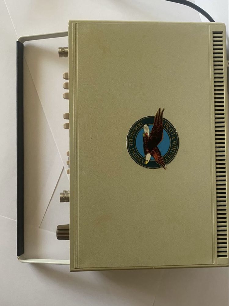 Генератор сигналов PAL-SECAM TR-0836/T046