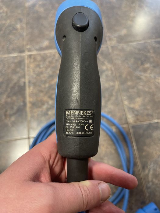 Кабель Mennekes для зарядки електромобіля Type2 to Type1