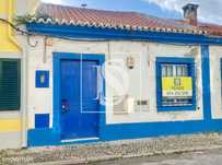Prédio urbano com projeto aprovado para habitação na zona histórica do