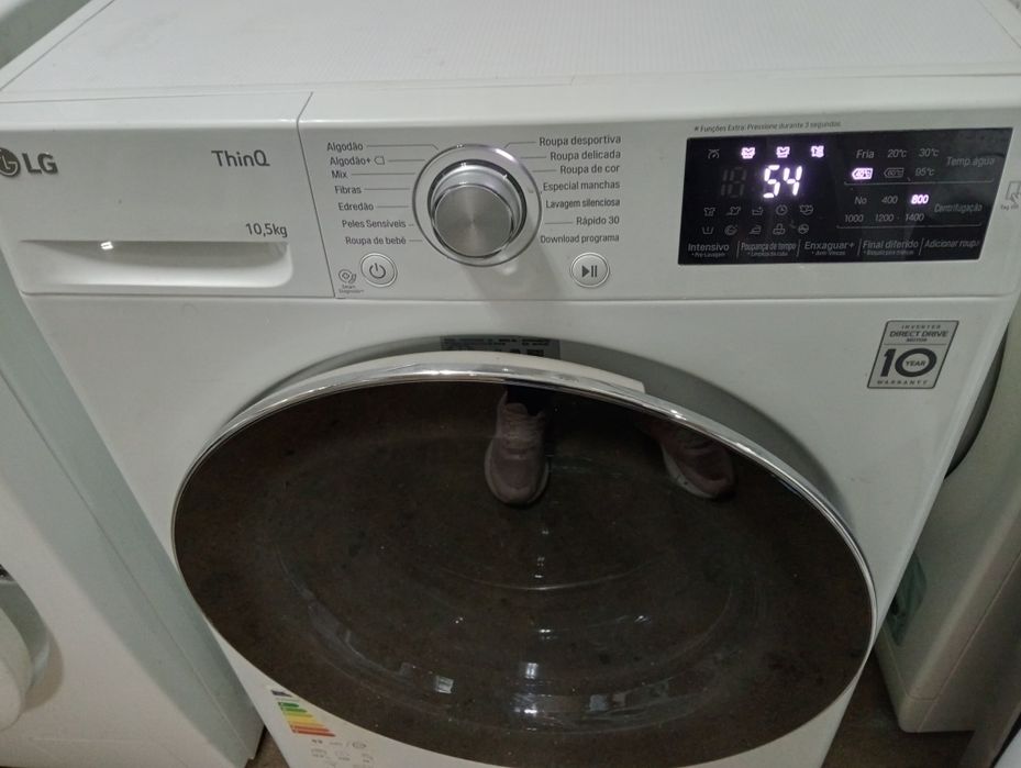Máquina de lavar roupa LG 10,5kg
