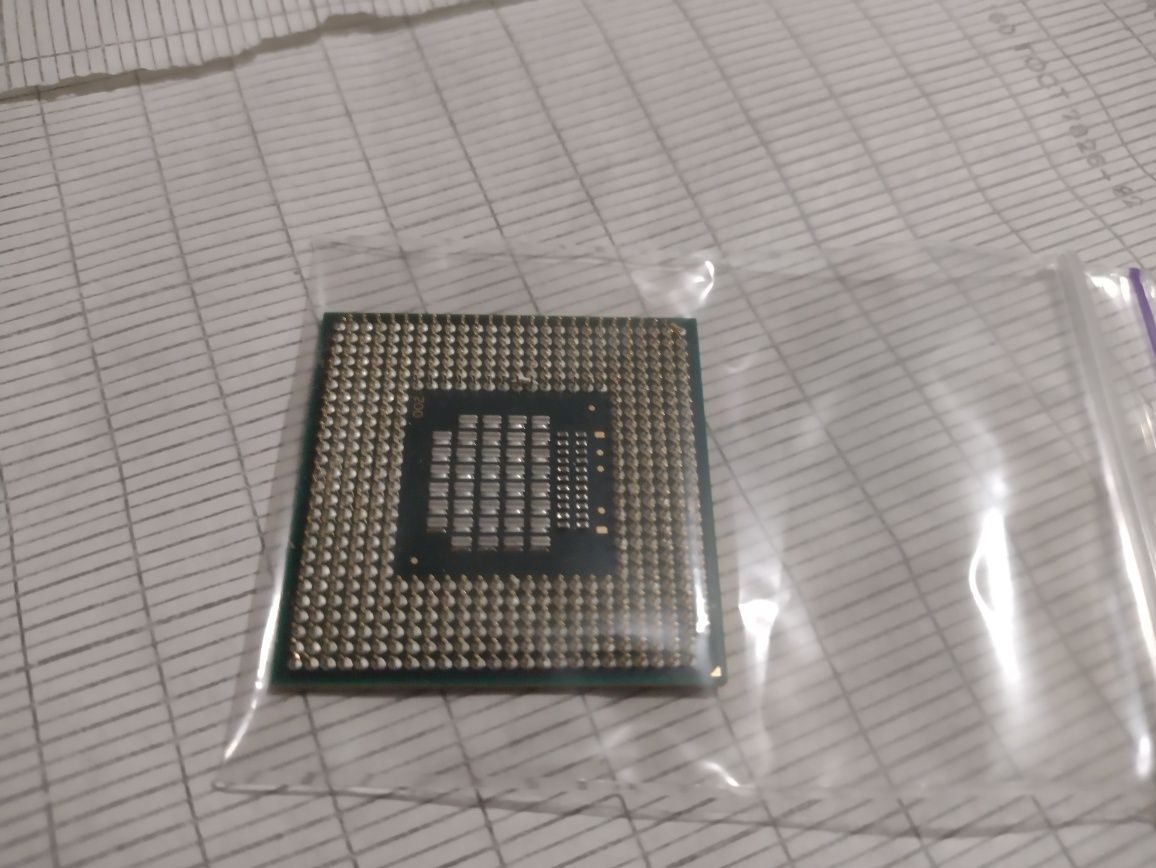 Процессор Intel Core 2 Duo LF80537 T5600 SL9SG 1.83 Mhz ,для ноутбука.