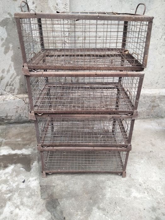 Продам клетки для нутрии.