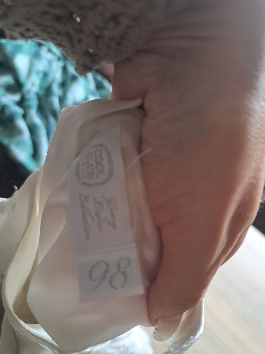 Sukienka ecru kwiaty wesele 98