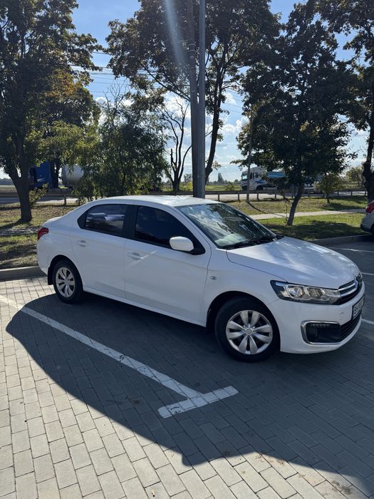 Продам Citroen C Elysee 1.2 2019 рік в гарному стані