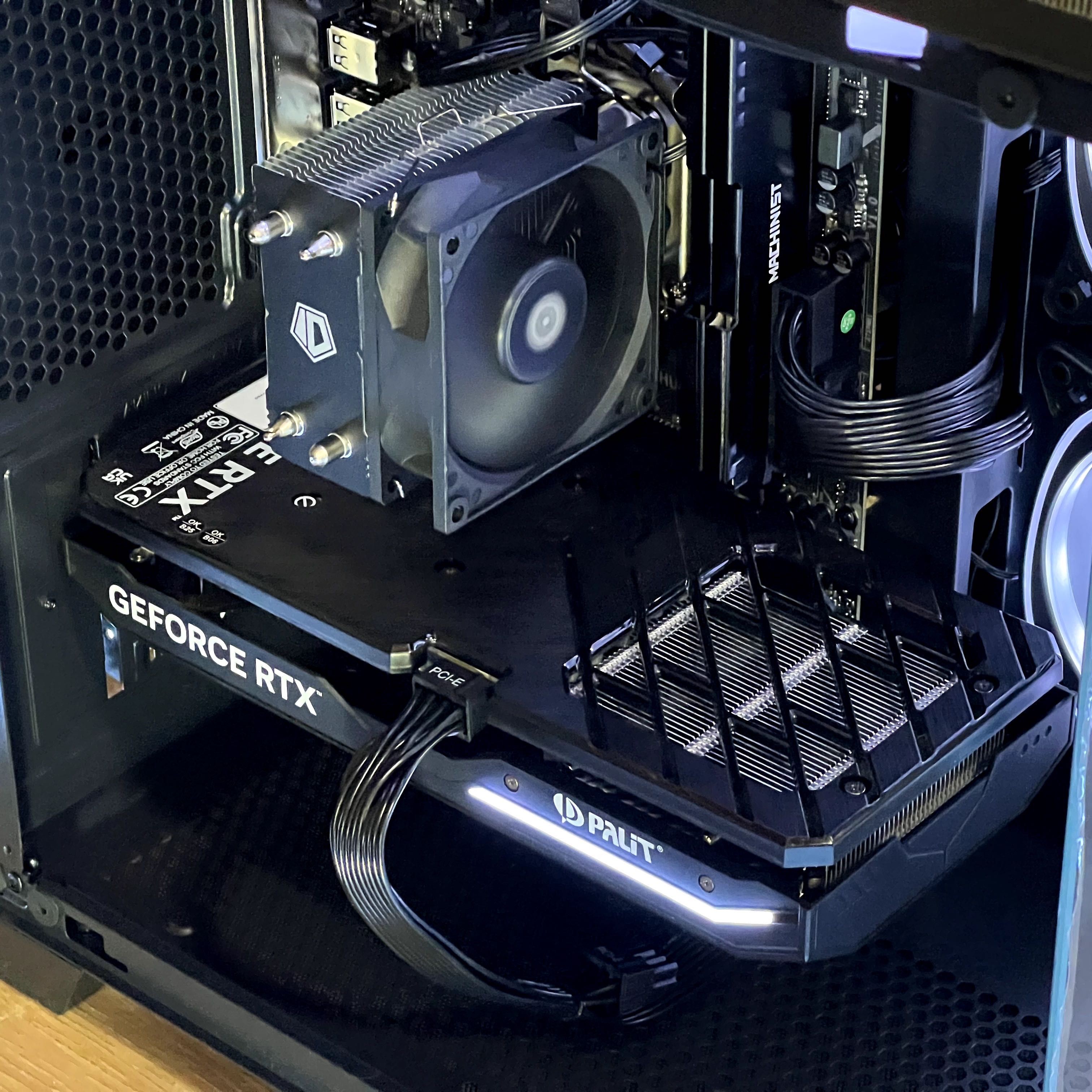 RTX 4060, Ryzen 5 5500, 16 ГБ DDR4, SSD – Ігровий ПК