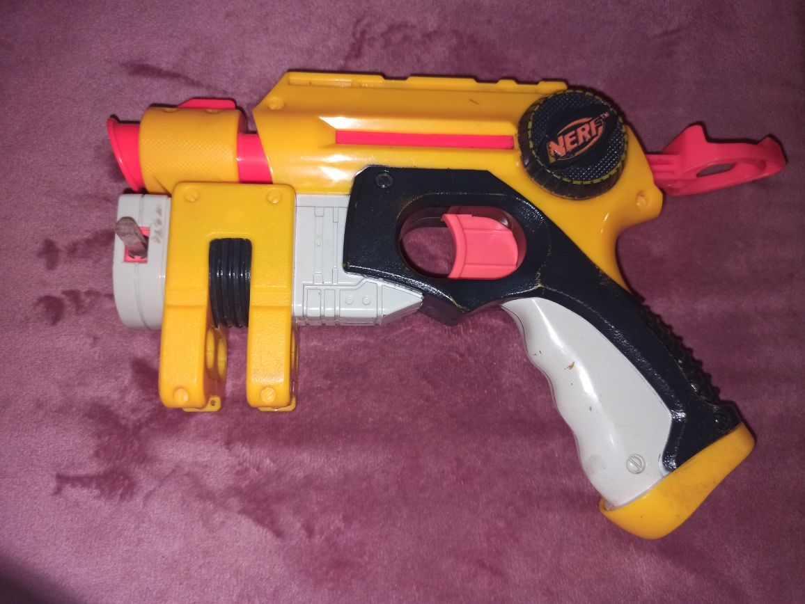 NERF N-Strike Nite Finder