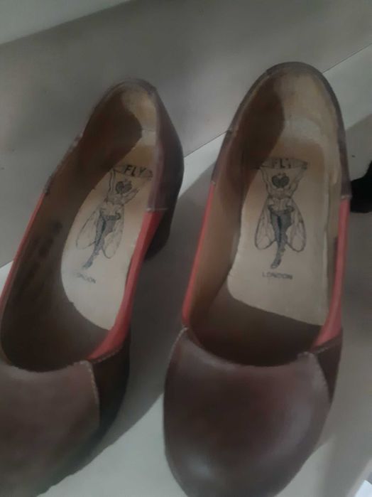 Sapatos fly london