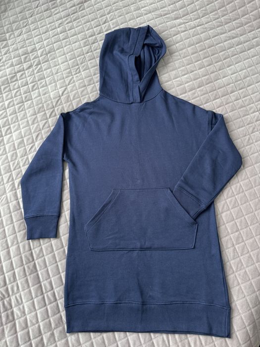 Спортивне плаття якісної приємної на дотик тканини