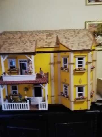 Domek Kolekcjonerski wyposażenie ze sklepu miniatur w Berlinie