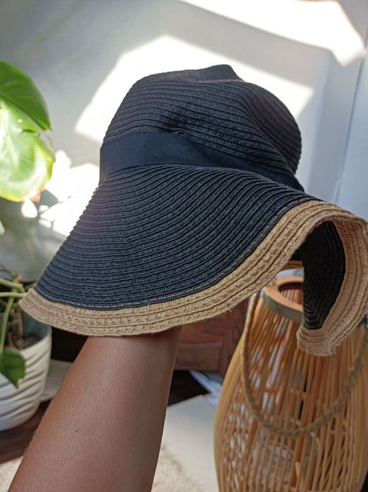 Kapelusz damski na plażę