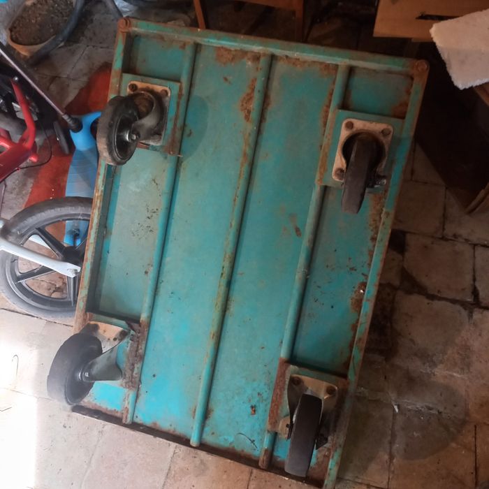 Тележку, кравчучка