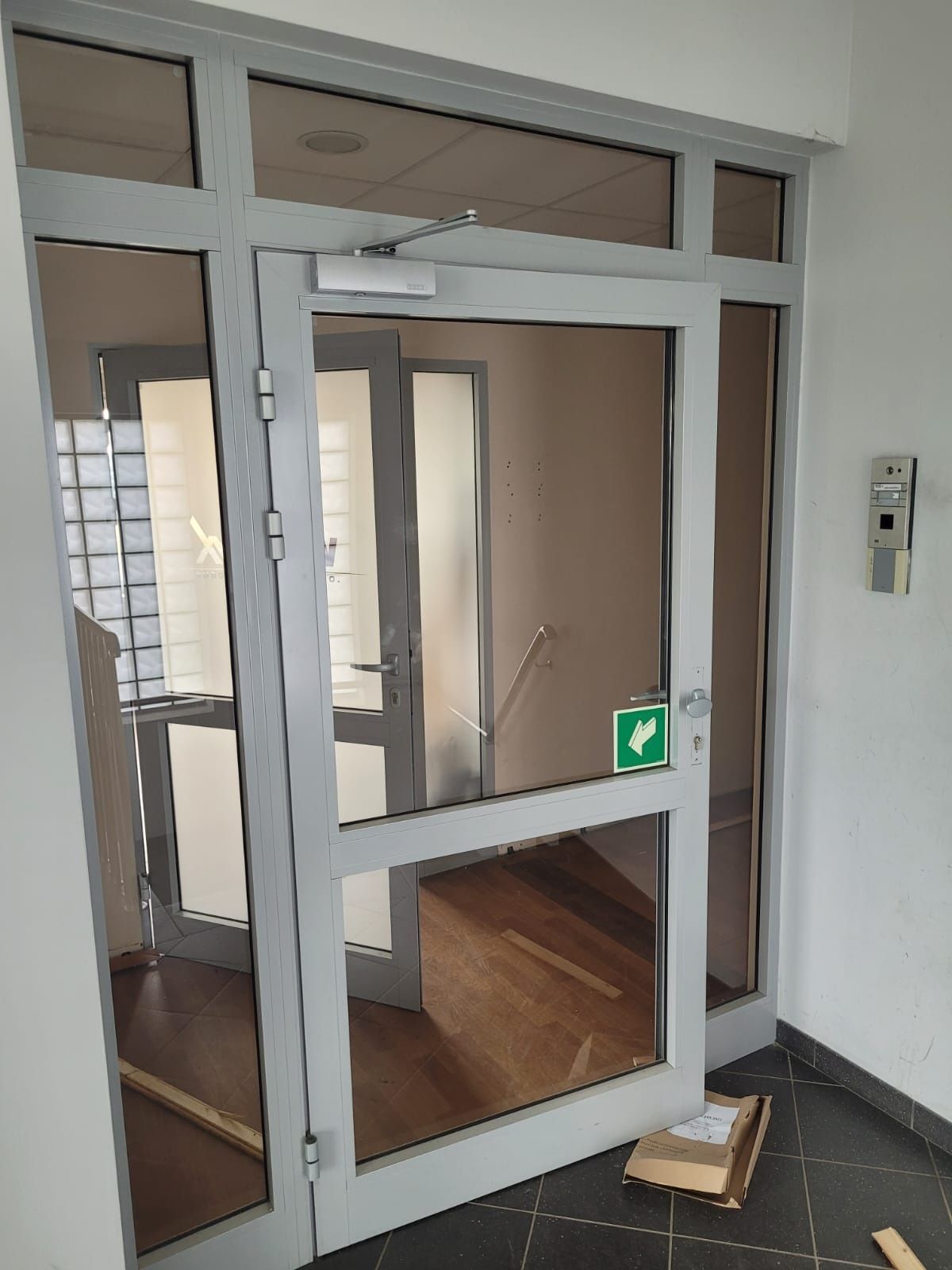Drzwi witryna aluminiowa 290 wys 381 szer