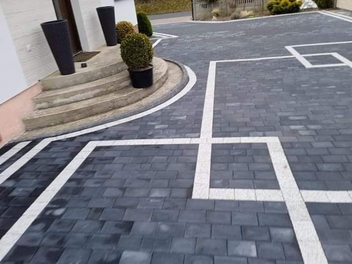 Układanie kostki, Brukarstwo  prace ziemne  układanie kostki brukowej