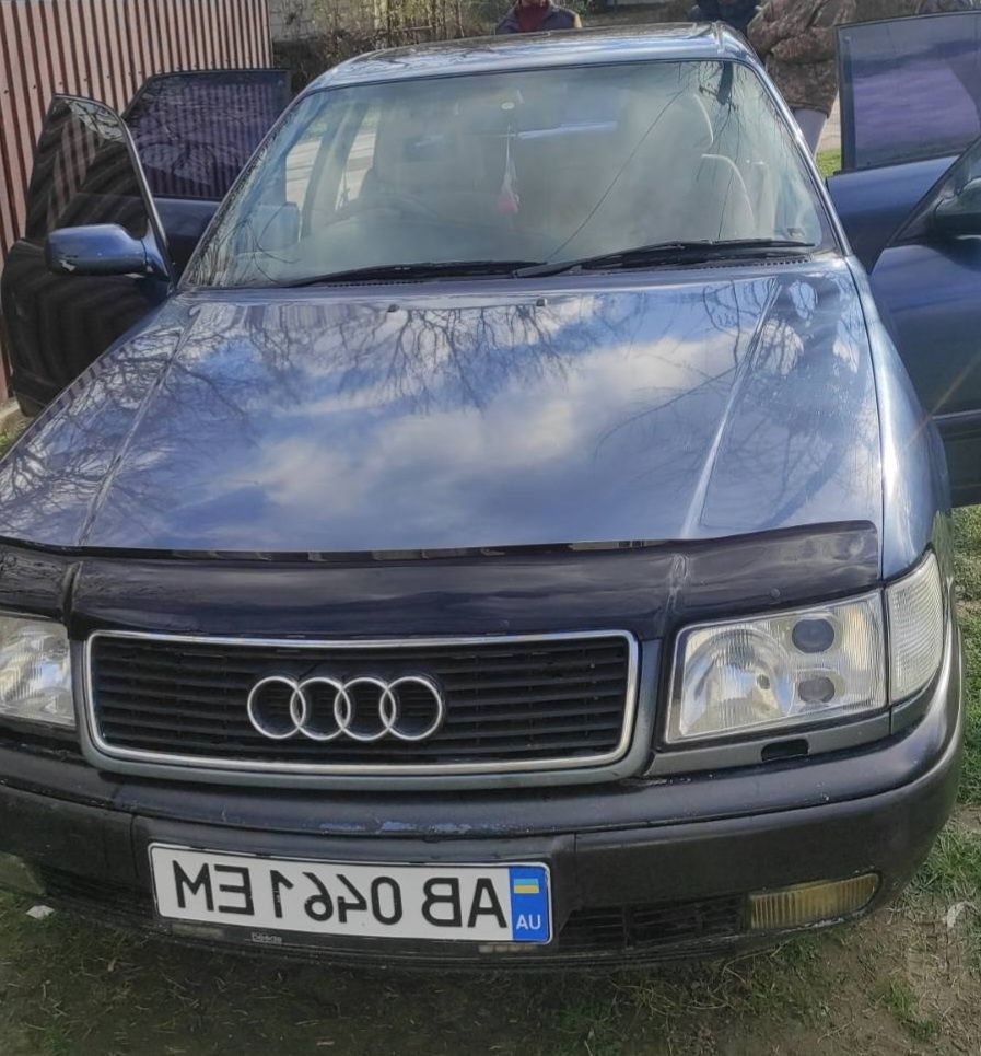 Продам ауді 100 с4