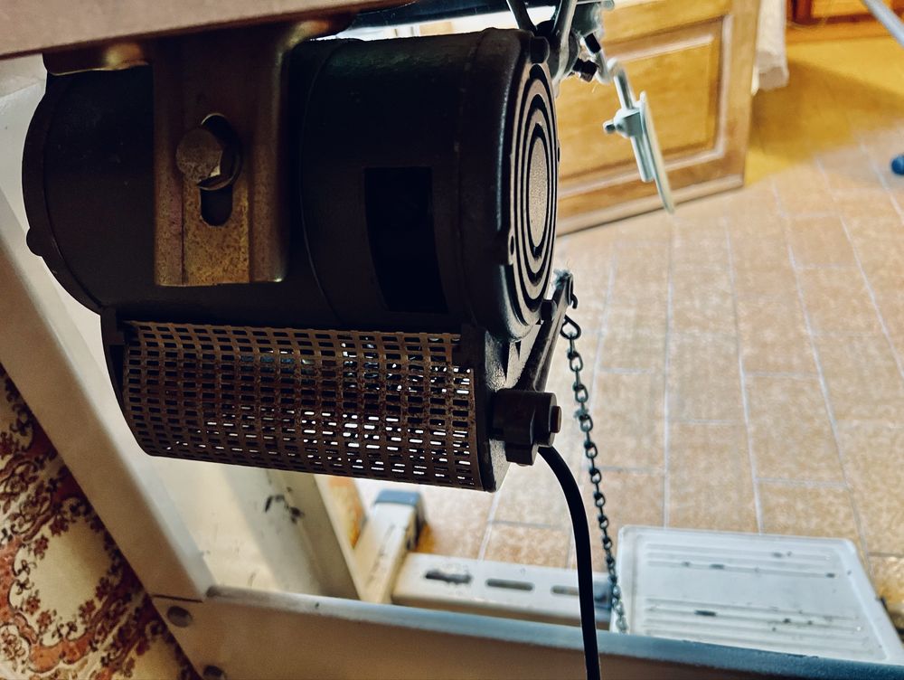 Maquina de costura Singer de estofador