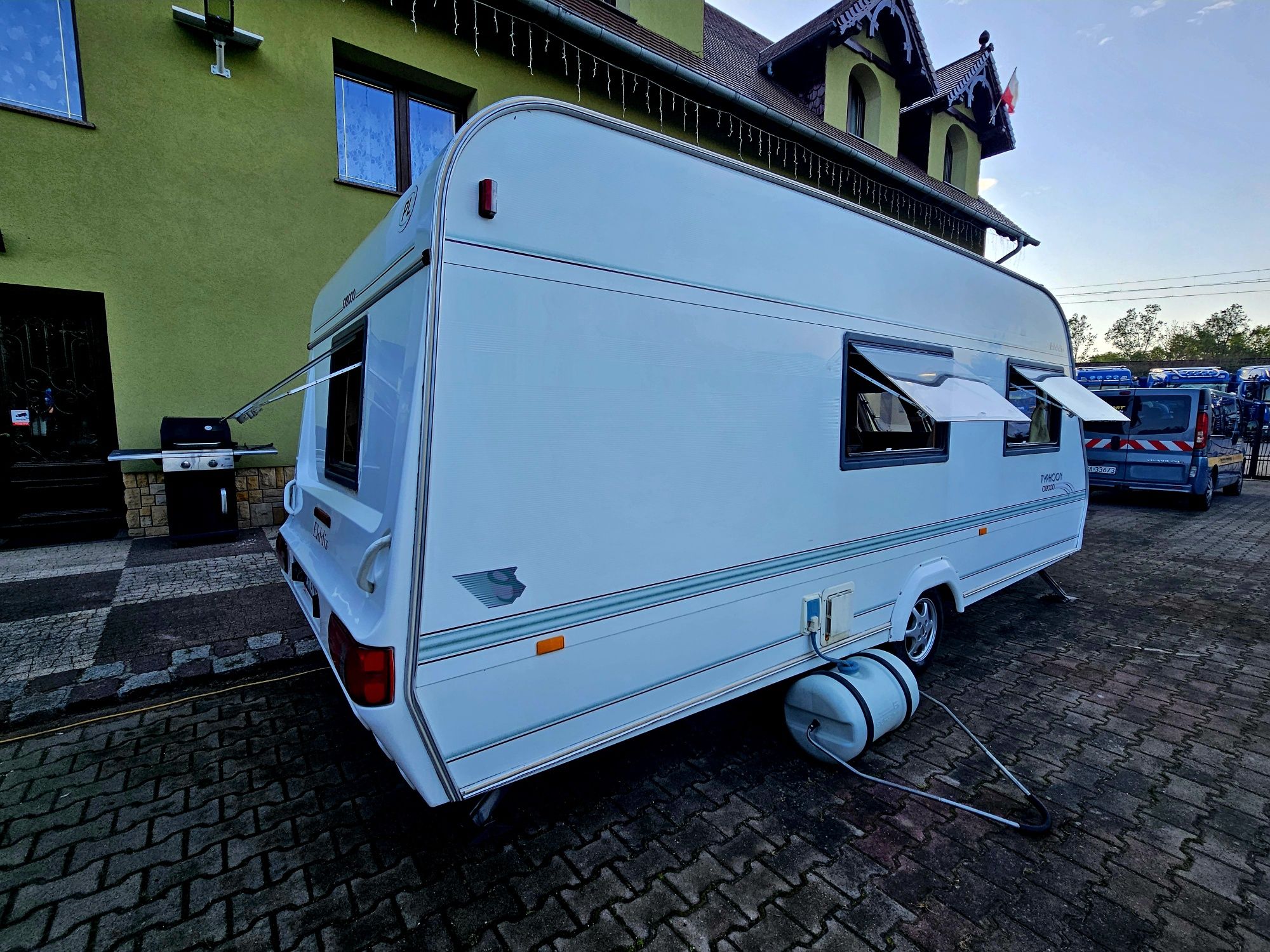 Elddis Typhoon 4/5 osobowa