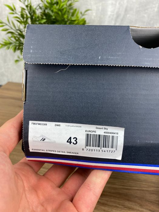 Granatowe sneakersy Tommy Hilfiger Essential Stripes r. 43