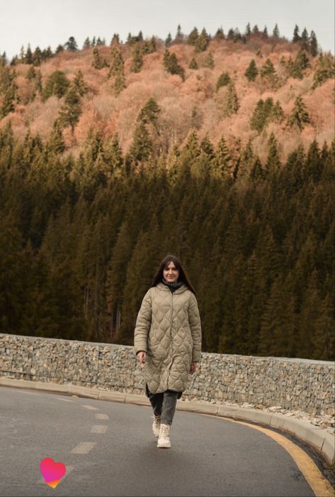 Куртка пальто на осінь