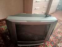 Продам старенький телевізор для дачі або на деталі