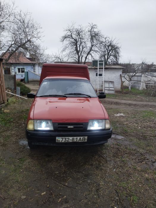 Продам пирож в доброму стані.з моменту купівлі в одних руках.робити ні