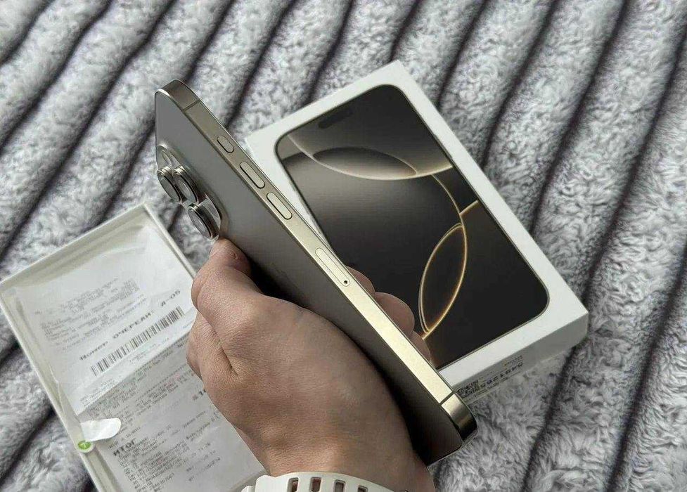 iPhone 16 Pro Max, 256 ГБ