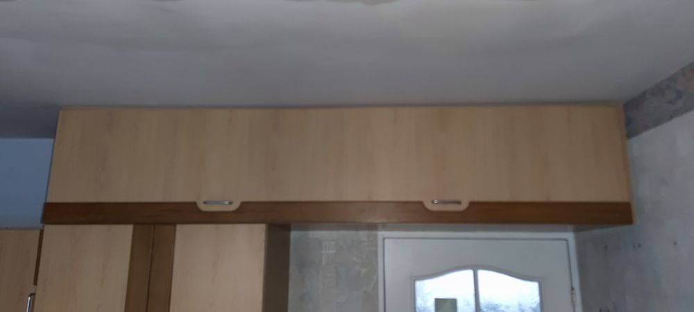 Meble do  pokoju z łóżkiem