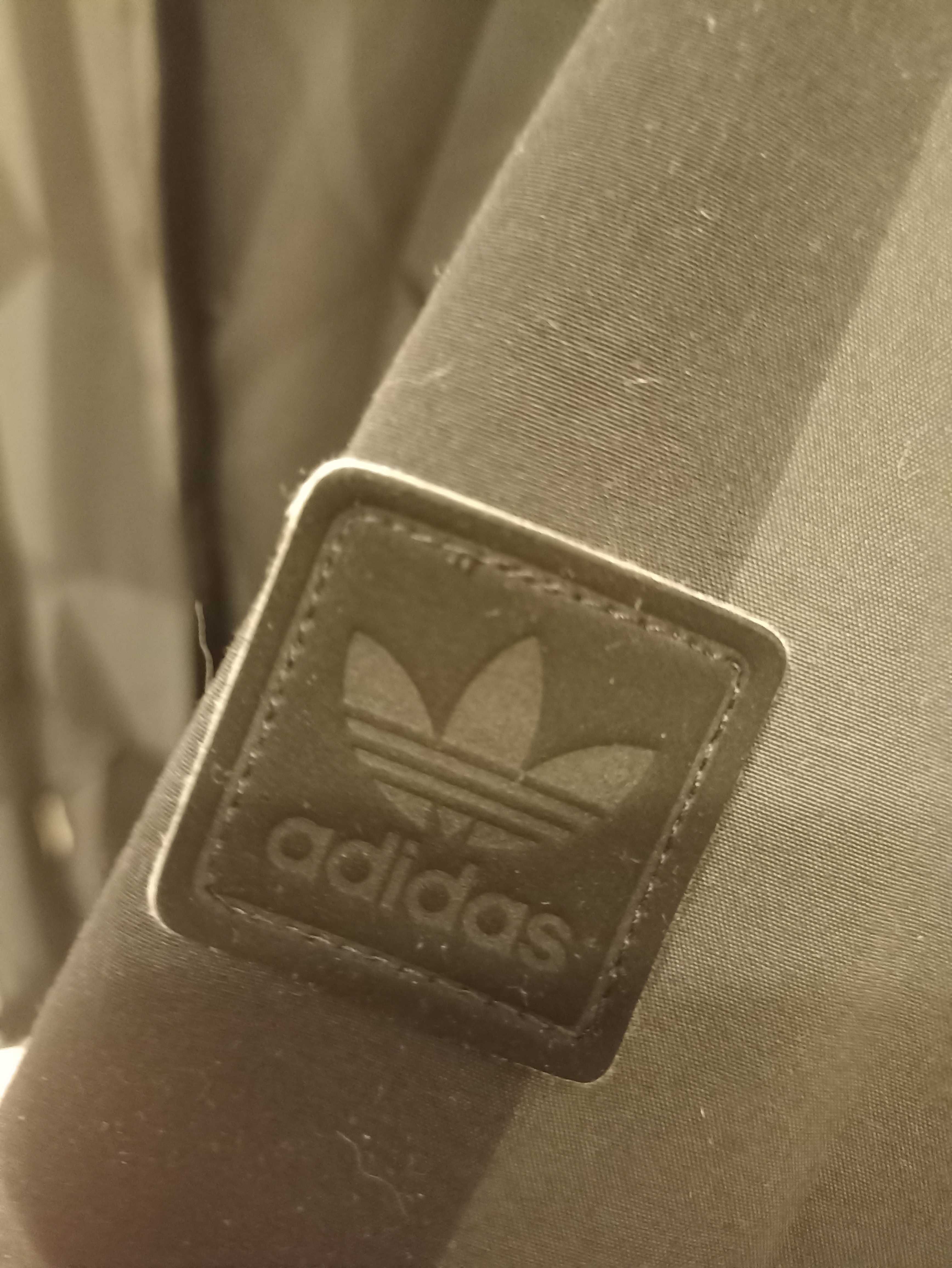 Adidas kurtka lekka geometryczny wzór