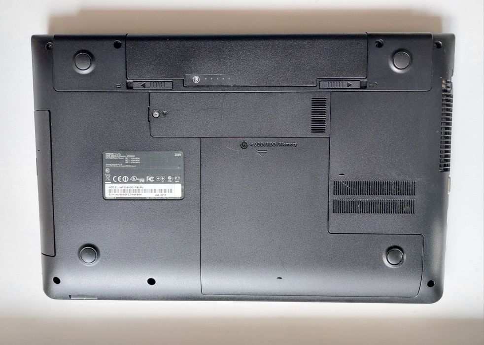 Ноутбук Samsung 15.6/i5 3gen/8gb/ssd/акб 2 години