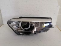 Lampa prawa przednia BMW 5 G30 G31 Full LED 8.499.112