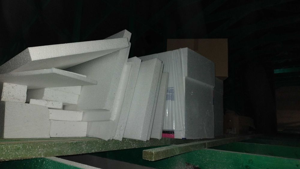 Styropian, 22, 15, 10.