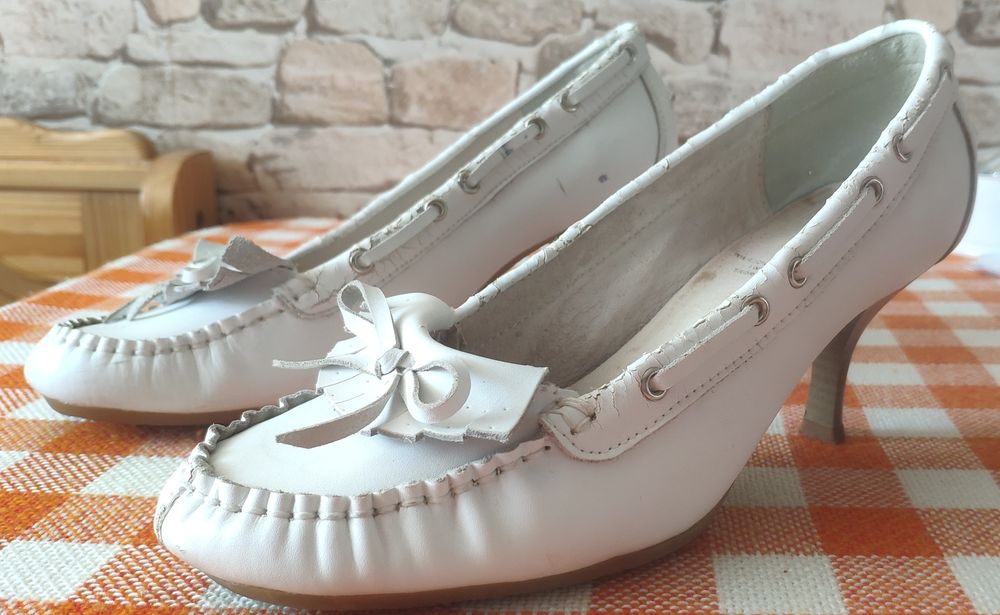 Buty damskie na obcasie skórzane rozmiar 38