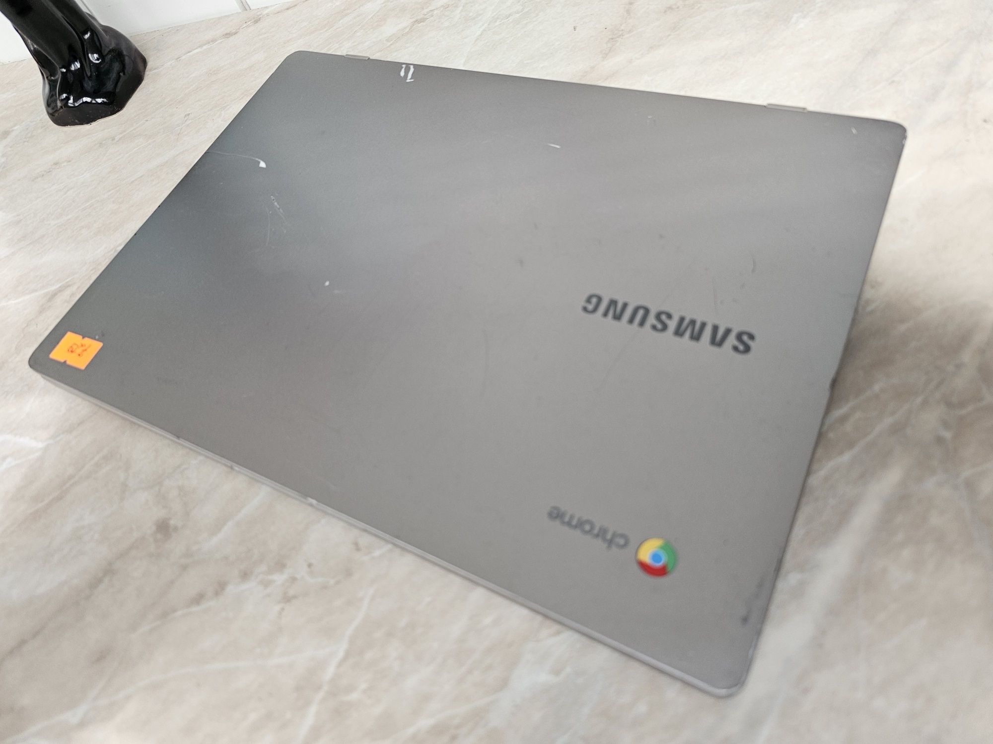 Хромбук Samsung xe310