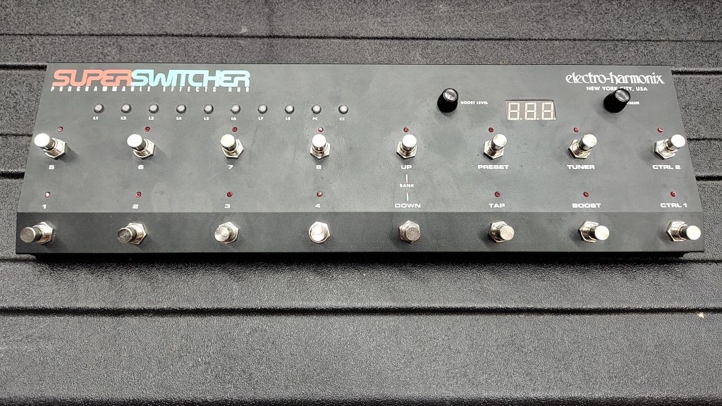 Switcher Electro Harmonix EHX Super Switcher (Przełącznik nożny)