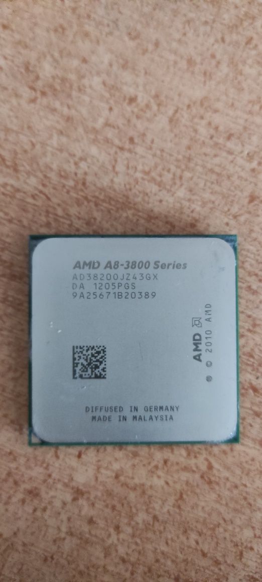 Процессор AMD  A8-3800