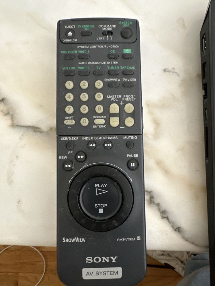 Sony SLV-AV100 Home Video Centre VHS Hi-Fi + Amplificador + Comando