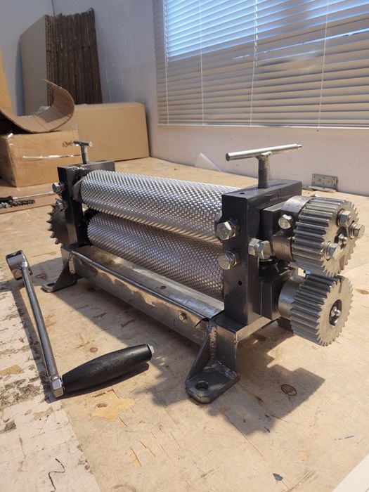 Walce maszynowe grawerowane 5,37/290 do produkcji węzy pszczelej