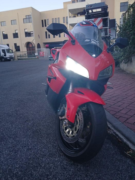Honda CBR 1000 RR(2005)