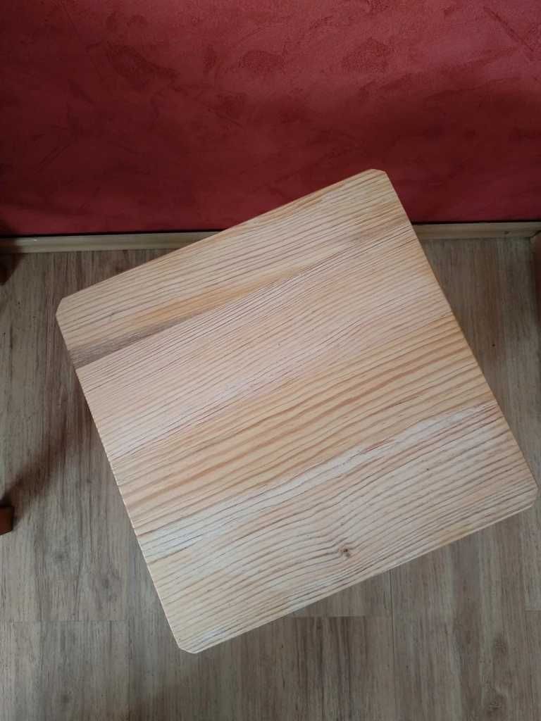 Stołek Taboret wysoki drewniany buk ręcznie robiony 28x28x47