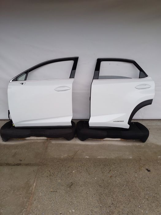 Двері ліва сторона на Lexus NX двері 14-21 року білого кольору