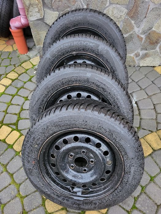 Колеса в комплекті та шини