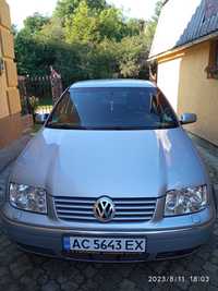 Volkswagen  Bora  1.6 MPI